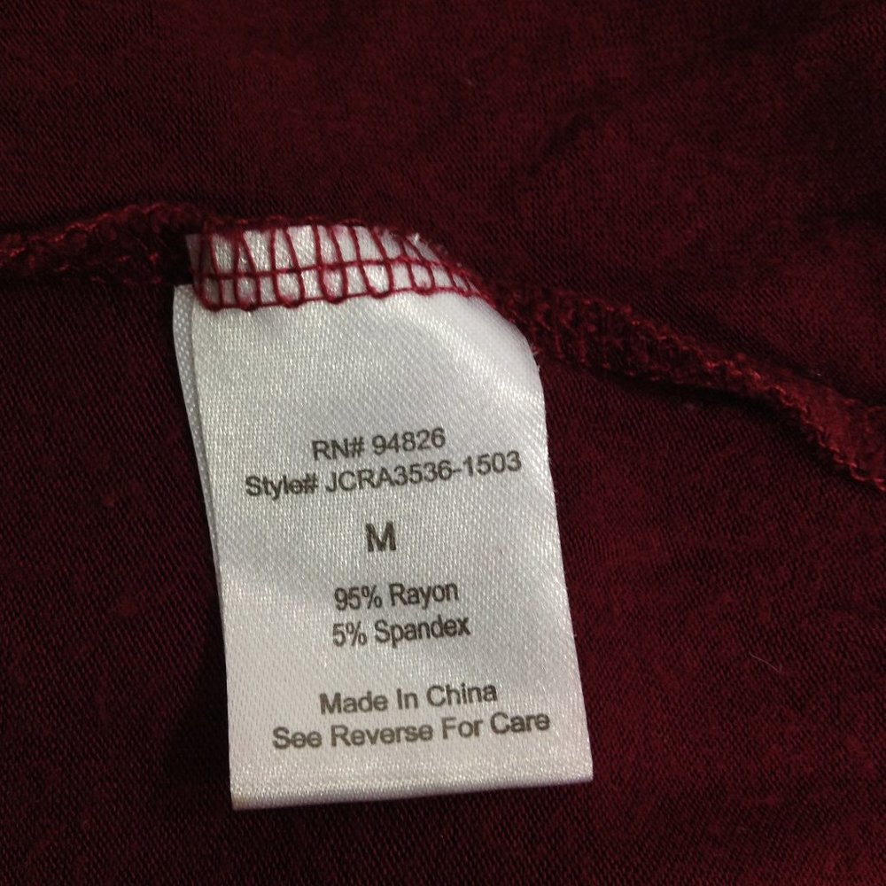 JanetChung Maroon Tee Size Medium - Picture 4 of 5